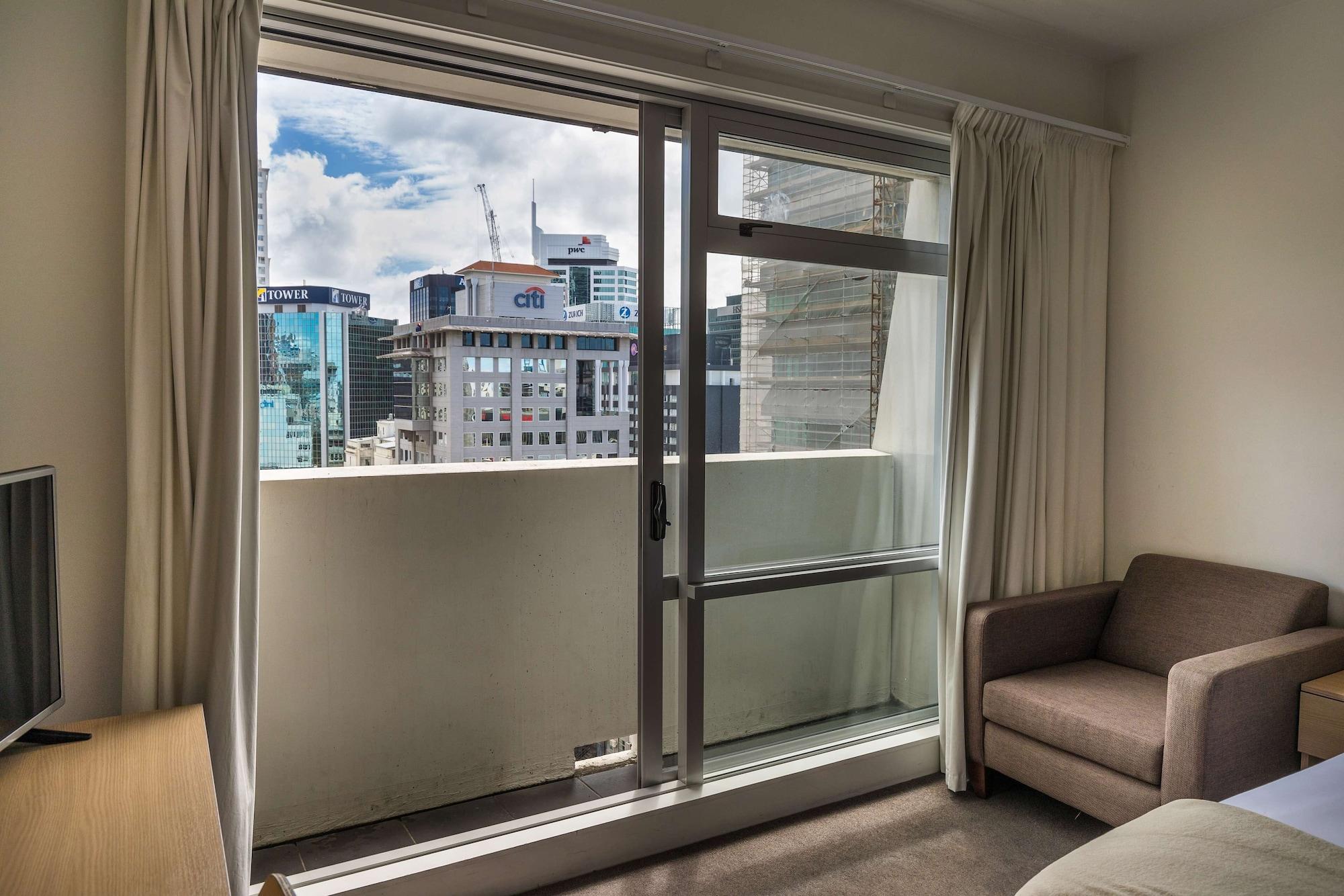 Auckland Harbour Suites Экстерьер фото