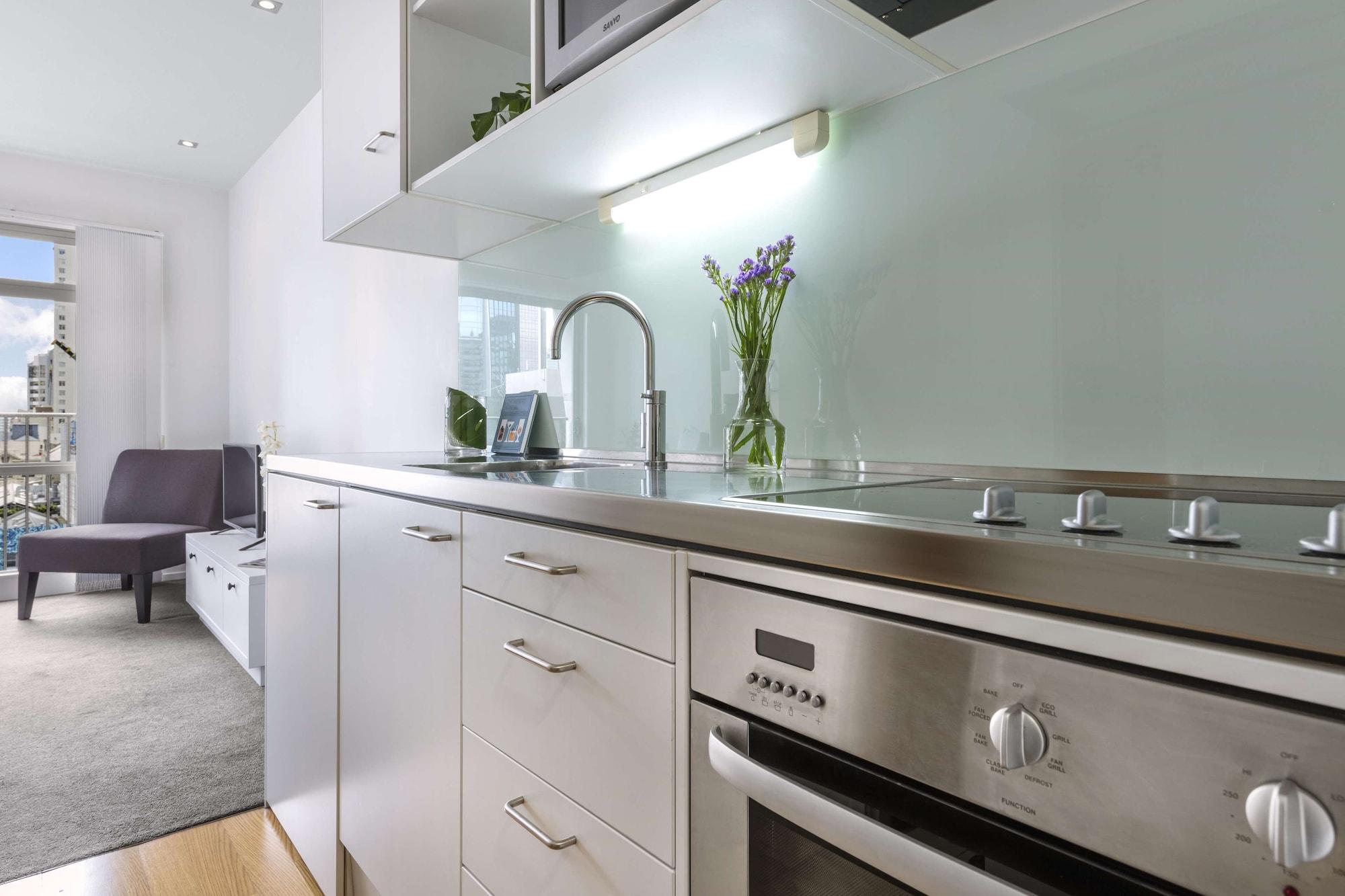 Auckland Harbour Suites Экстерьер фото