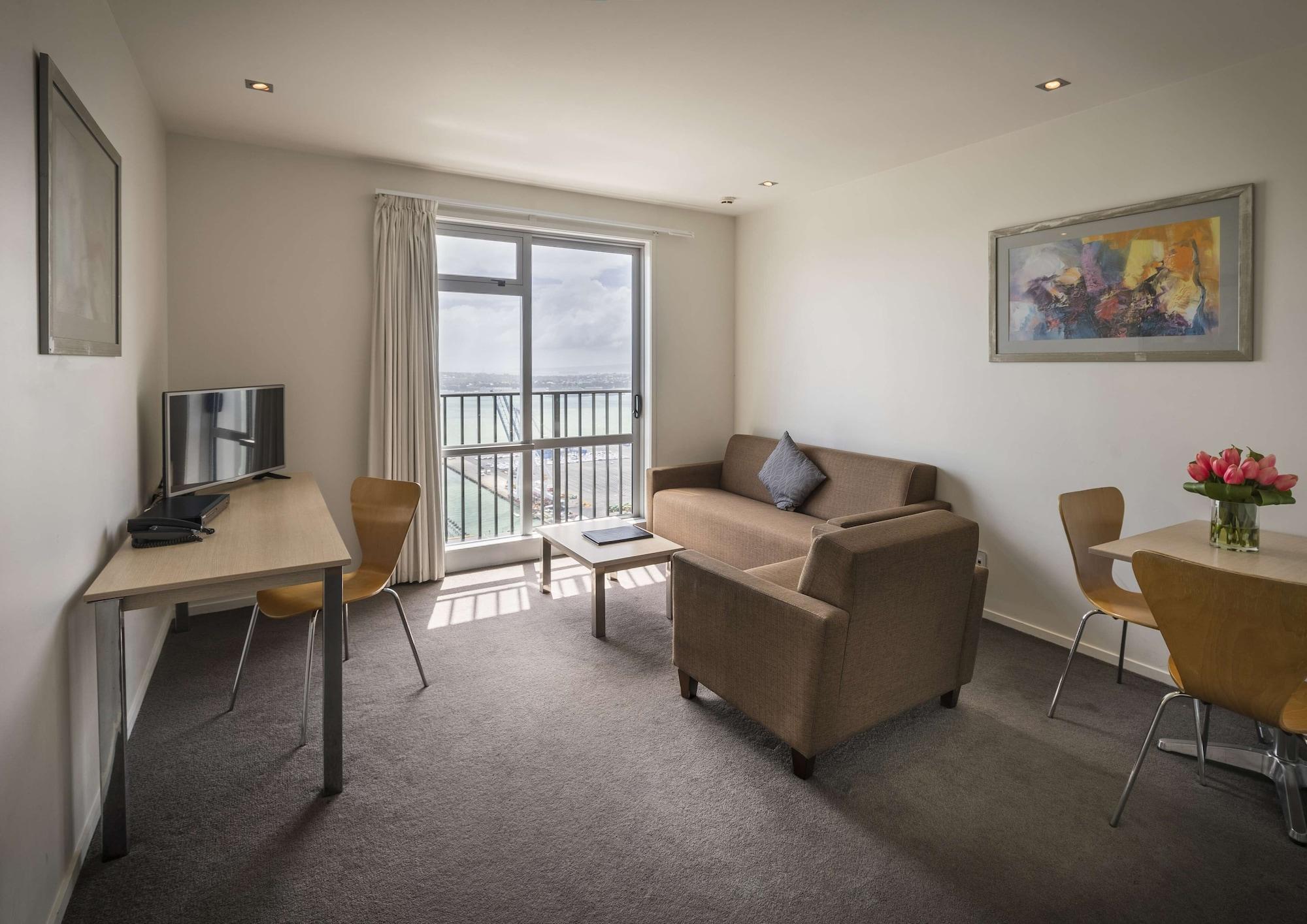 Auckland Harbour Suites Экстерьер фото