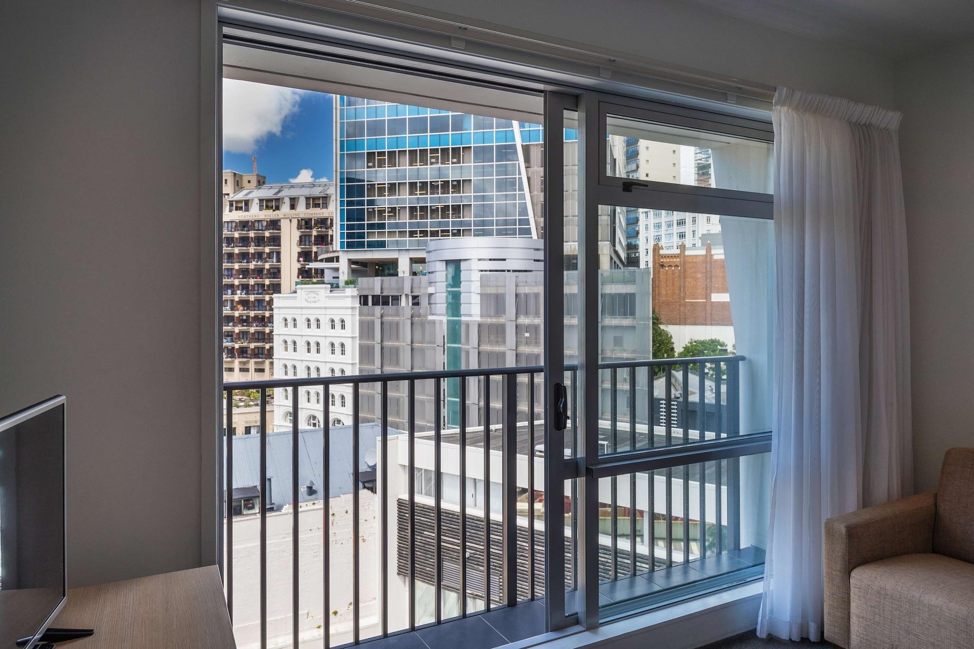 Auckland Harbour Suites Экстерьер фото