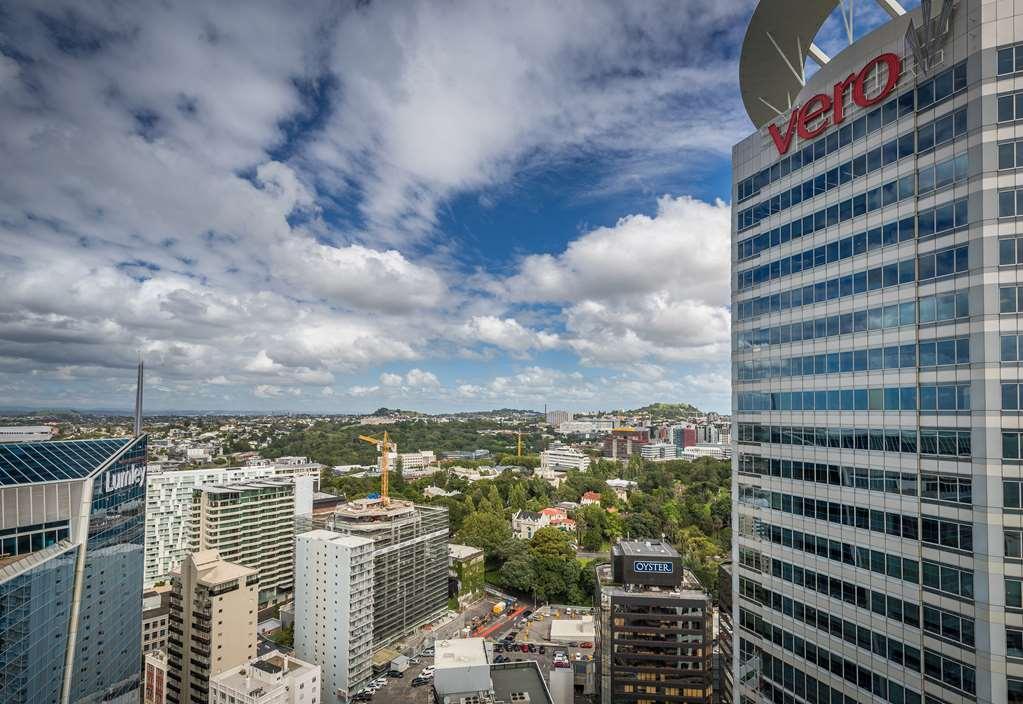 Auckland Harbour Suites Экстерьер фото