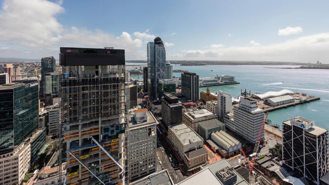 Auckland Harbour Suites Экстерьер фото